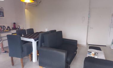 EXCELENTE OPORTUNIDAD A ESTRENAR - GALPON 430m2 - CON 6 DEPARTAMENTOS 2 Amb  - SAN JUSTO