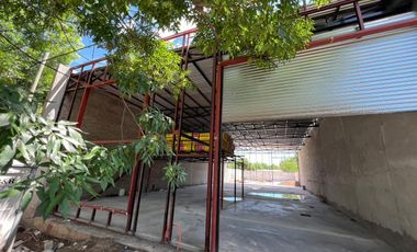 GALPON CUBIERTO, LOCAL COMERCIAL Y OFICINAS