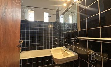 Venta Casa de 3 dormitorios en Temperley Este.