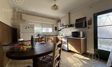 Venta Casa de 3 dormitorios en Temperley Este.