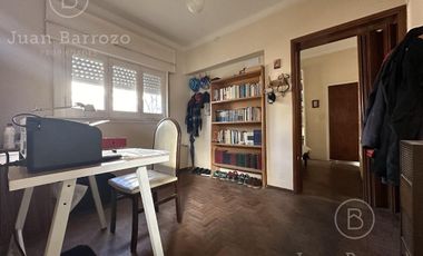 Venta Casa de 3 dormitorios en Temperley Este.