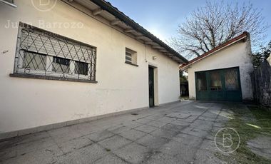 Venta Casa de 3 dormitorios en Temperley Este.