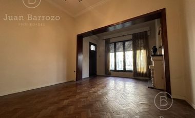 Venta Casa de 3 dormitorios en Temperley Este.