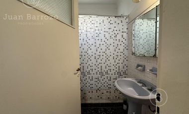 Venta Casa de 3 dormitorios en Temperley Este.