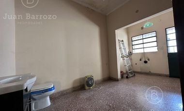 Venta Casa de 3 dormitorios en Temperley Este.