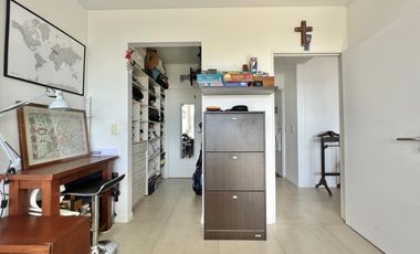 Impecable Departamento en venta, en TORRE AWWA. Con vista al rio. Piso alto Sobre Av. Libertador!!