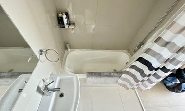 Impecable Departamento en venta, en TORRE AWWA. Con vista al rio. Piso alto Sobre Av. Libertador!!