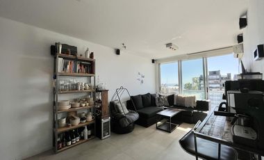 Impecable Departamento en venta, en TORRE AWWA. Con vista al rio. Piso alto Sobre Av. Libertador!!