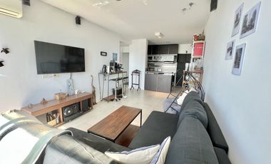 Impecable Departamento en venta, en TORRE AWWA. Con vista al rio. Piso alto Sobre Av. Libertador!!