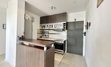 Impecable Departamento en venta, en TORRE AWWA. Con vista al rio. Piso alto Sobre Av. Libertador!!