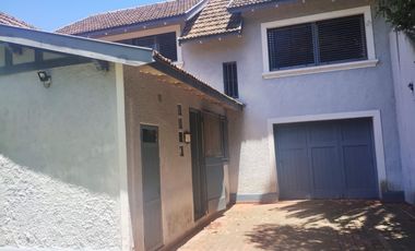 Casa antigua en  Venta a metros de Libertador al rio