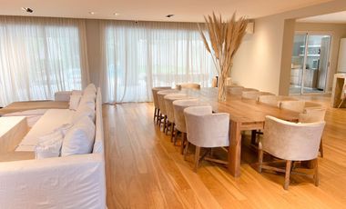 Hermoso Chalet 5 ambientes en venta en Merlo