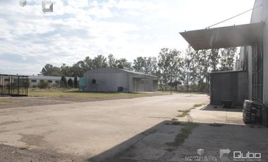 Galpon sobre Avenida Malvinas