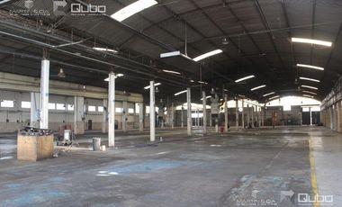 Galpon sobre Avenida Malvinas