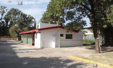 Galpon sobre Avenida Malvinas