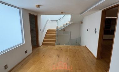 Casa en renta Lomas Virreyes, en calle cerrada con vigilancia