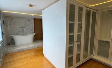 Casa en renta Lomas Virreyes, en calle cerrada con vigilancia