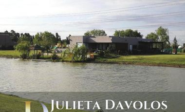 Casa a Laguna en Venta 4 Ambientes San Sebastián Área 8