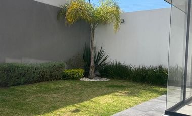 ESTRENA HERMOSA CASA A 1 MINUTO DE LA 11 SUR Y  AVE.MARGARITAS