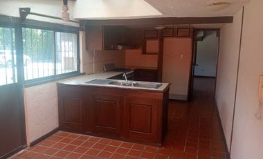 APROVECHA CASA DE UN PISO CON EXCELENTE UBICACIÓN PERIFERICO Y 24 SUR