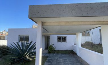 Casa en complejo Los Algarrobos en Villa Allende