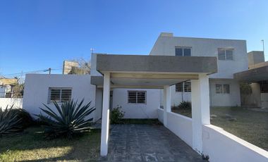 Casa en complejo Los Algarrobos en Villa Allende