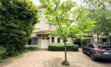 Muy linda casa en alquiler en Barrio Cerrado Punta Chica Village, San Fernando