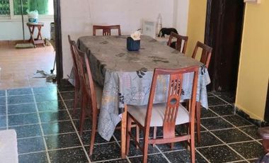Casa-Venta-4 amb., Fondo c/quincho/Garagae/Lavadero/Jardin-Isidro Casanova