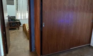 Casa-Venta-4 amb., Fondo c/quincho/Garagae/Lavadero/Jardin-Isidro Casanova