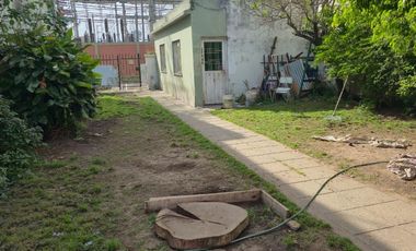 Casa-Venta-4 amb., Fondo c/quincho/Garagae/Lavadero/Jardin-Isidro Casanova