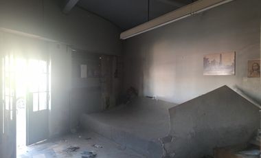 Av. Alberdi 410 bis  local