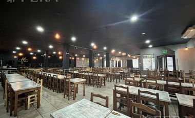 Venta de Local de 923 m2 en Sarandi