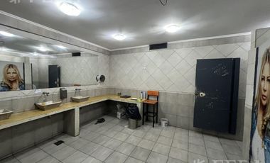 Venta de Local de 923 m2 en Sarandi