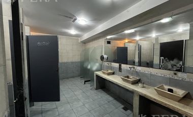 Venta de Local de 923 m2 en Sarandi