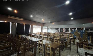 Venta de Local de 923 m2 en Sarandi