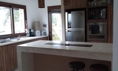 Casa en alquiler Barrio San Matias Piscina 3 dormitorios playroom Ingenieros ingenieros maschwitz