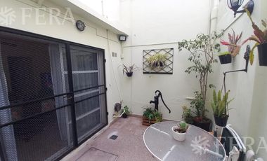 Venta casa 5 ambientes con patio con parrilla y terraza en Wilde (30667)