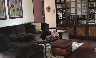 Se renta departamento en Bosque Real