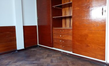 Departamento de tres dormitorios en alquiler