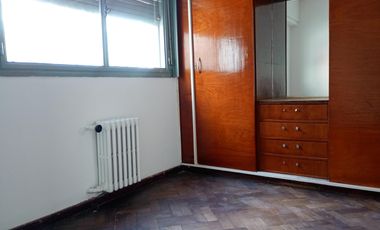 Departamento de tres dormitorios en alquiler