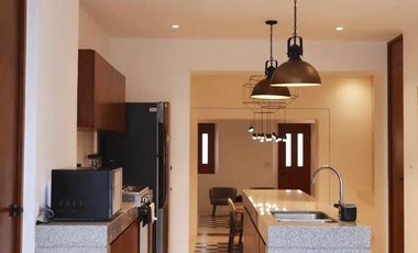 CASA EN VENTA MERIDA, CENTRO LA PLANCHA, CASA PAXA AMUEBLADA, LISTA.