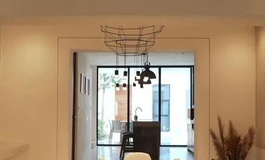 CASA EN VENTA MERIDA, CENTRO LA PLANCHA, CASA PAXA AMUEBLADA, LISTA.