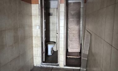 Venta en local en Wilde