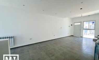 Triplex 4 ambientes a estrenar en San Jose