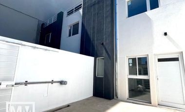 Triplex 4 ambientes a estrenar en San Jose