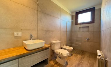 Casa en Venta Costa Esmeralda, Barrio Ecuestre al 300, 5 Ambientes