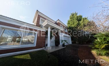 Casa en Alquiler en el Barrio Las Glorietas 6 ambientes Nordelta