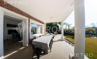 Casa en Alquiler en el Barrio Las Glorietas 6 ambientes Nordelta