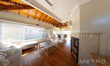 Casa en Alquiler en el Barrio Las Glorietas 6 ambientes Nordelta