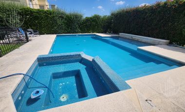 Casa en  La Horqueta de Echeverria, Canning